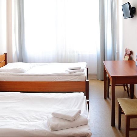 Baza Hotelowa Bobrowiecka 9 Warszawa Eksteriør billede