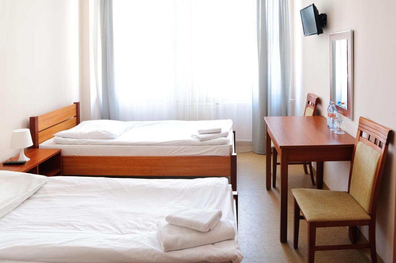 Baza Hotelowa Bobrowiecka 9 Warszawa Eksteriør billede