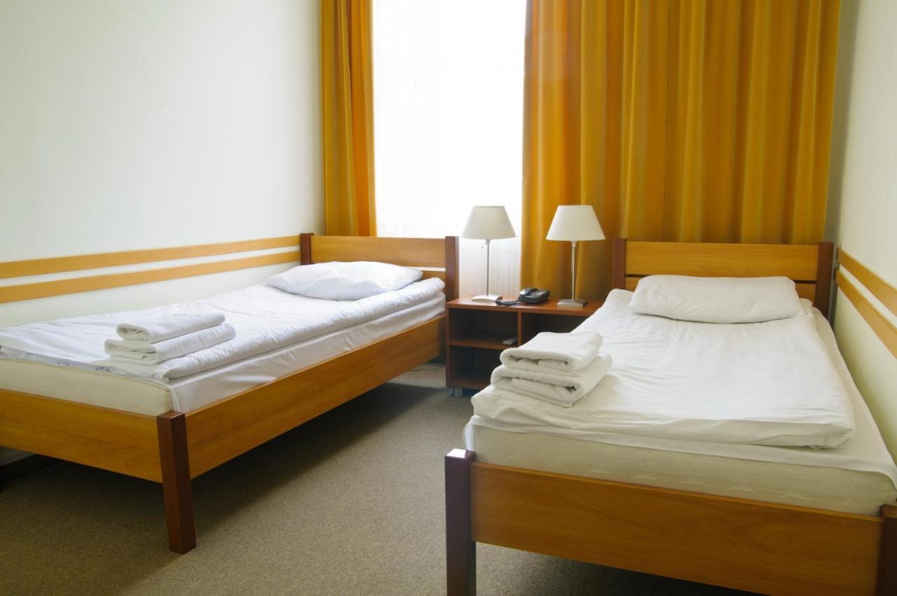 Baza Hotelowa Bobrowiecka 9 Warszawa Eksteriør billede